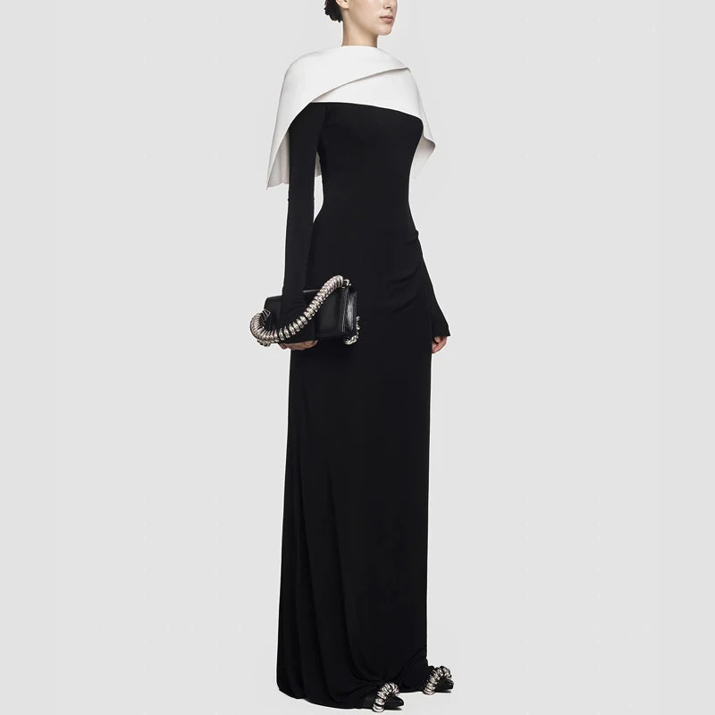 Black and White Color Blocked Knitted Floor Length Dress 2024 New Asymmetrical Shoulder Pleated Long Dress